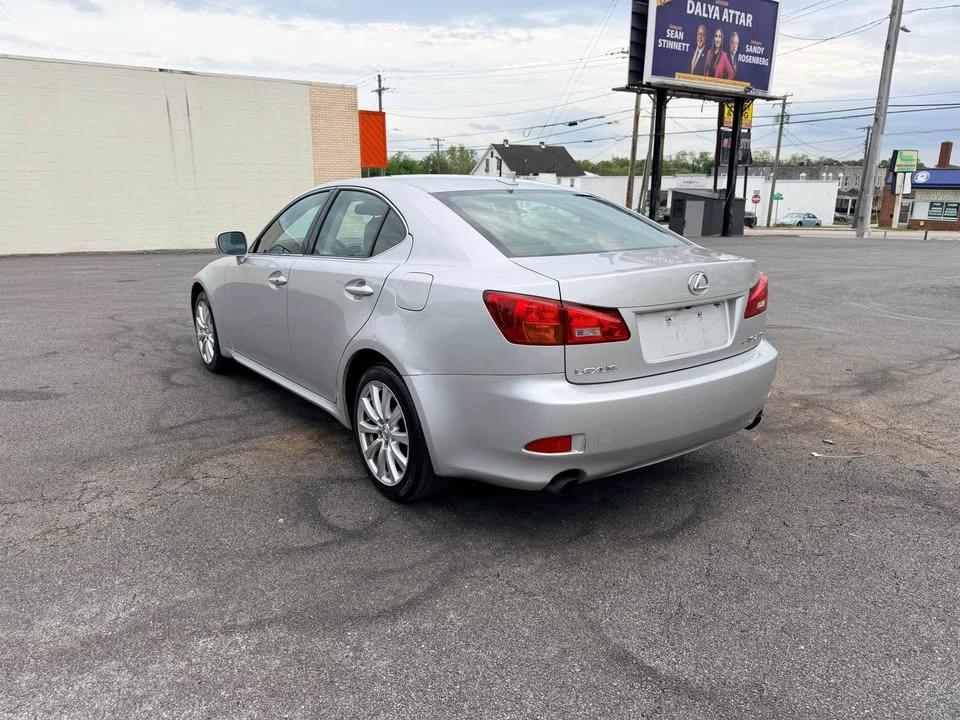 2007 Lexus IS 2nd Gen - Image 7 of 12