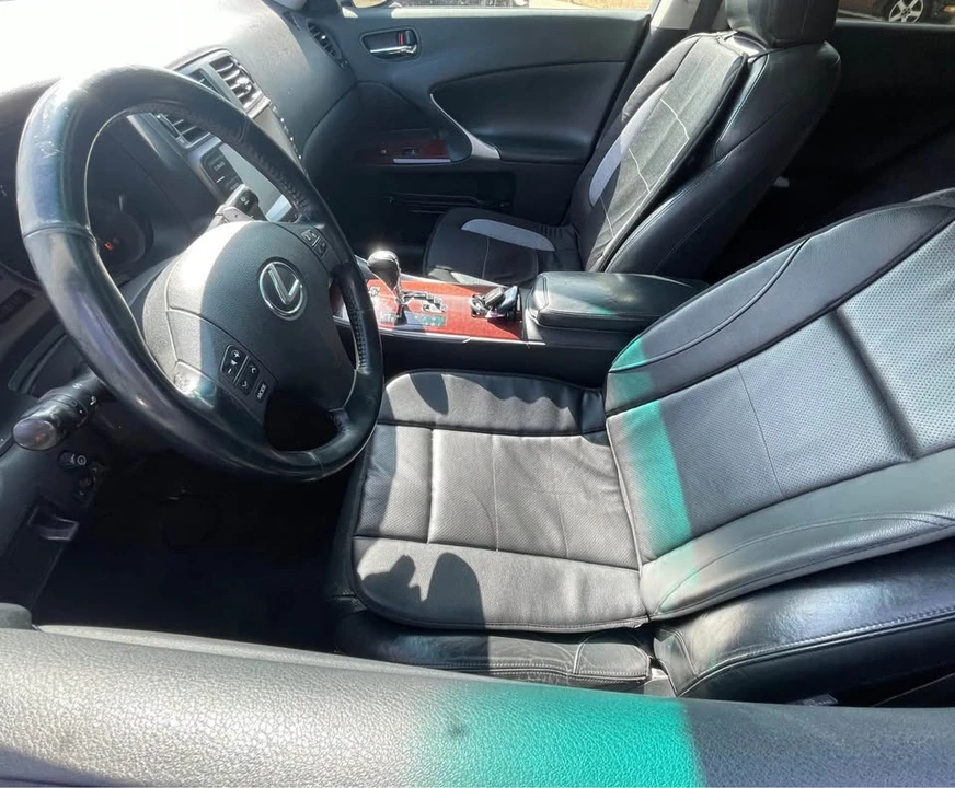2007 Lexus IS 2nd Gen - Image 3 of 10