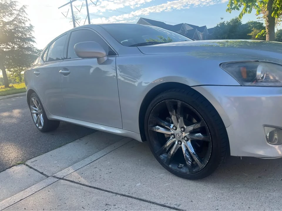 2007 Lexus IS 2nd Gen - Image 5 of 15