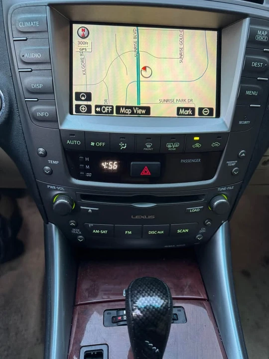 2007 Lexus IS 2nd Gen - Image 13 of 15