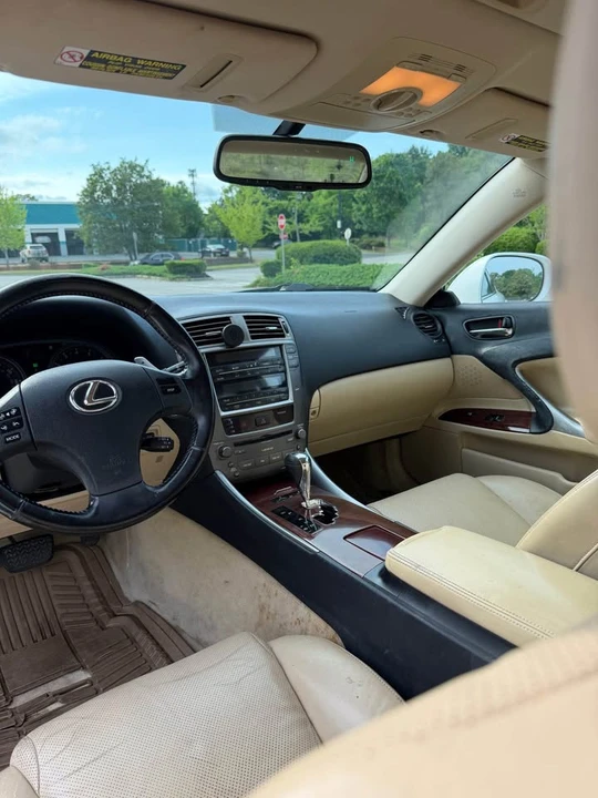 2007 Lexus IS 2nd Gen - Image 8 of 14