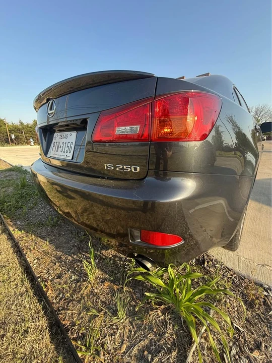 2007 Lexus IS 2nd Gen - Image 5 of 9