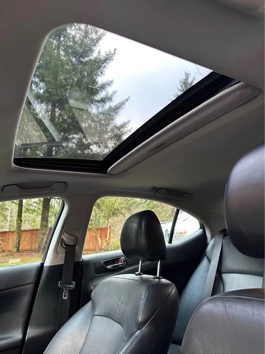 2007 Lexus IS 2nd Gen - Image 12 of 20