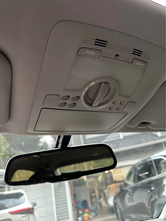 2007 Lexus IS 2nd Gen - Image 13 of 20