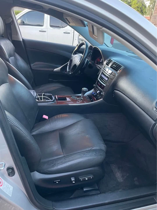 2007 Lexus IS 2nd Gen - Image 17 of 20