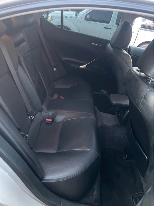 2007 Lexus IS 2nd Gen - Image 16 of 20