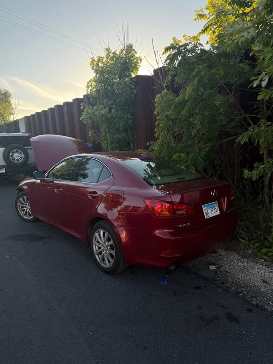 2007 Lexus IS 2nd Gen - Image 2 of 10