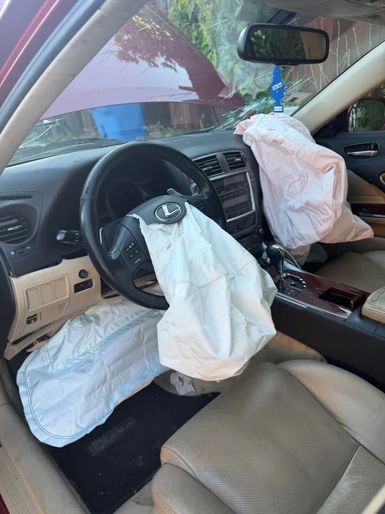 2007 Lexus IS 2nd Gen - Image 4 of 10
