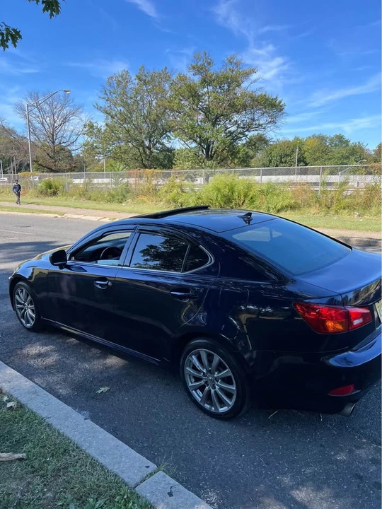 2007 Lexus IS 2nd Gen - Image 10 of 11