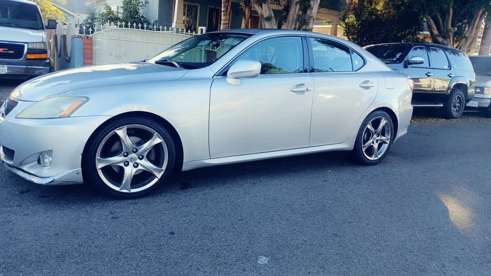 2007 Lexus IS 2nd Gen - Image 5 of 20