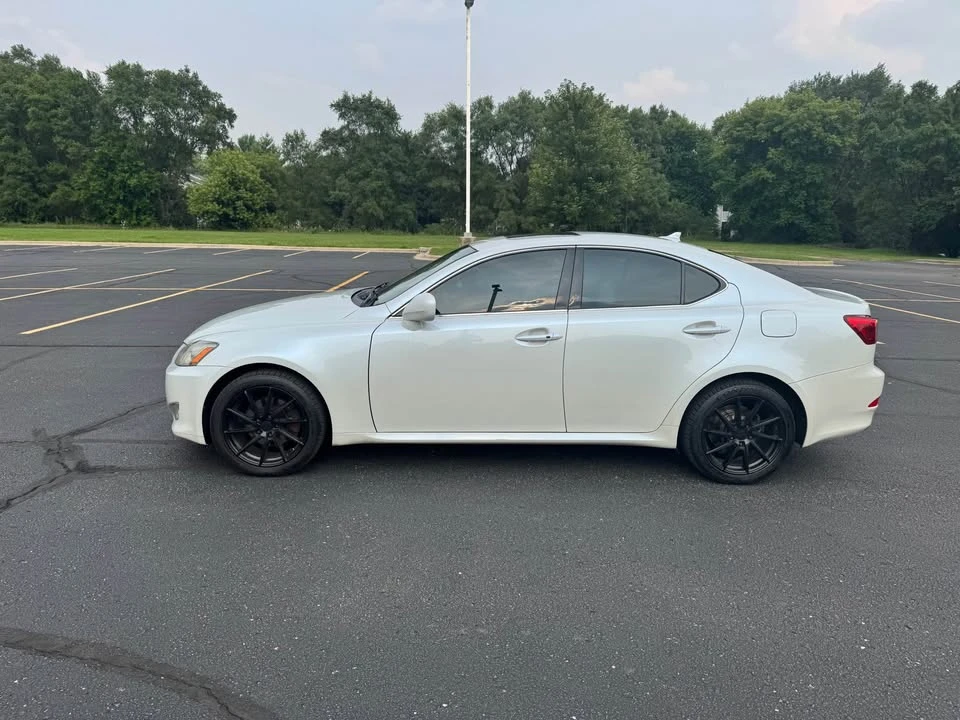 2007 Lexus IS 2nd Gen - Image 5 of 18