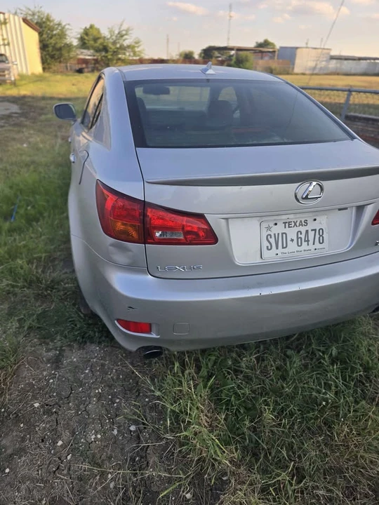 2007 Lexus IS 2nd Gen - Image 5 of 8