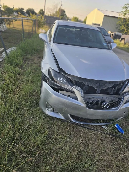 2007 Lexus IS 2nd Gen - Image 6 of 8