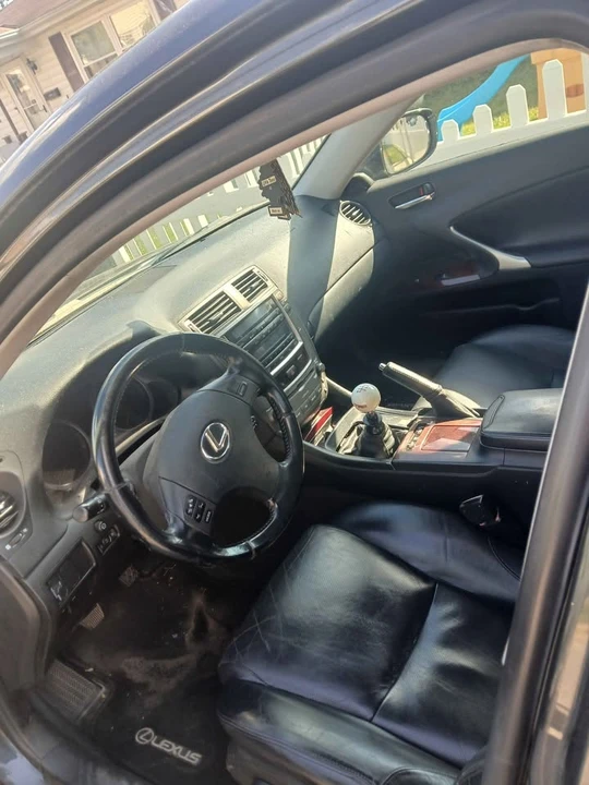 2007 Lexus IS 2nd Gen - Image 4 of 7