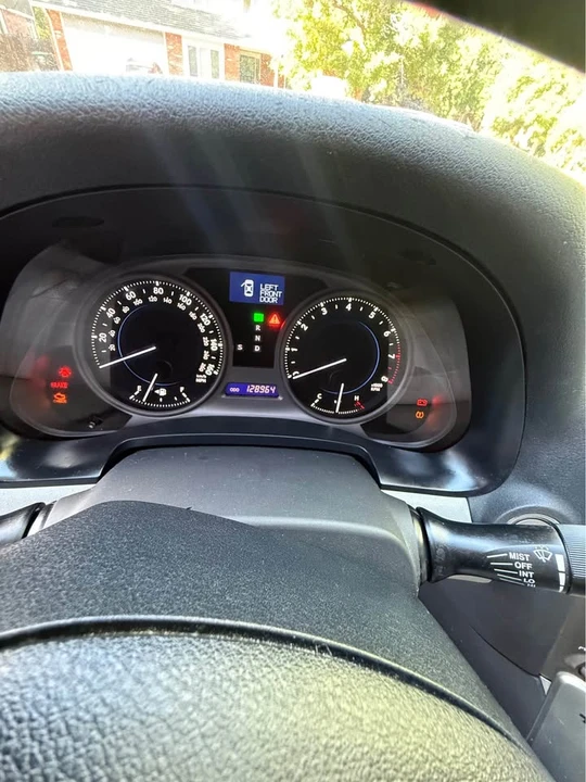 2007 Lexus IS 2nd Gen - Image 7 of 9