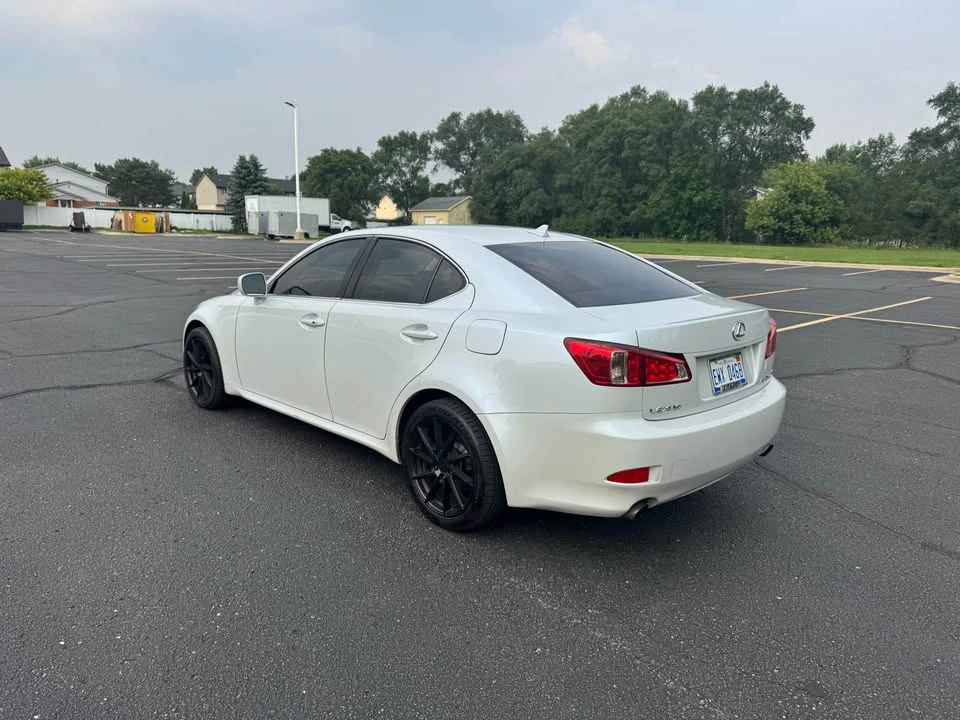2007 Lexus IS 2nd Gen - Image 4 of 18