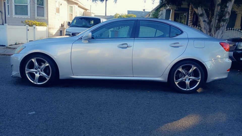 2007 Lexus IS 2nd Gen - Image 4 of 20