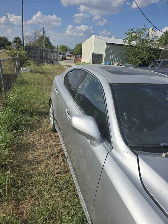 2007 Lexus IS 2nd Gen - Image 3 of 8