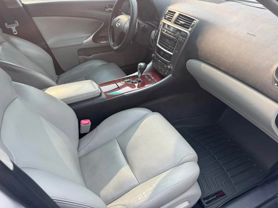 2007 Lexus IS 2nd Gen - Image 12 of 18