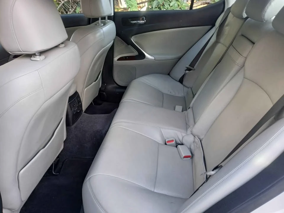 2007 Lexus IS 2nd Gen - Image 17 of 20