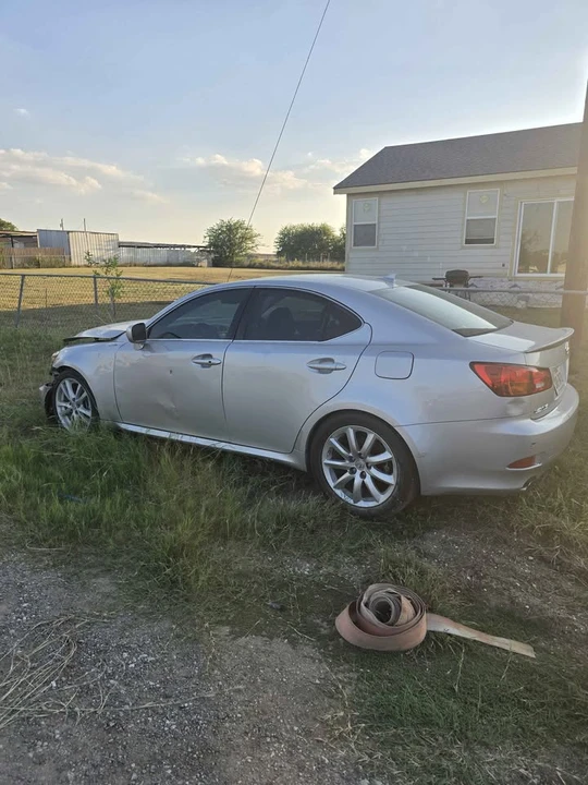 2007 Lexus IS 2nd Gen - Image 7 of 8