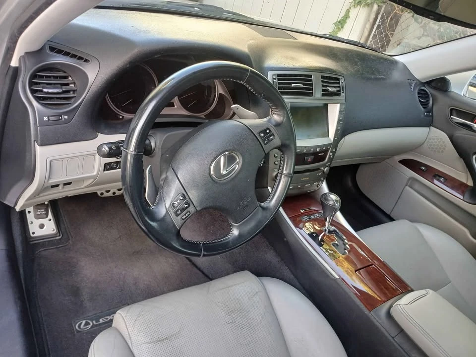 2007 Lexus IS 2nd Gen - Image 18 of 20