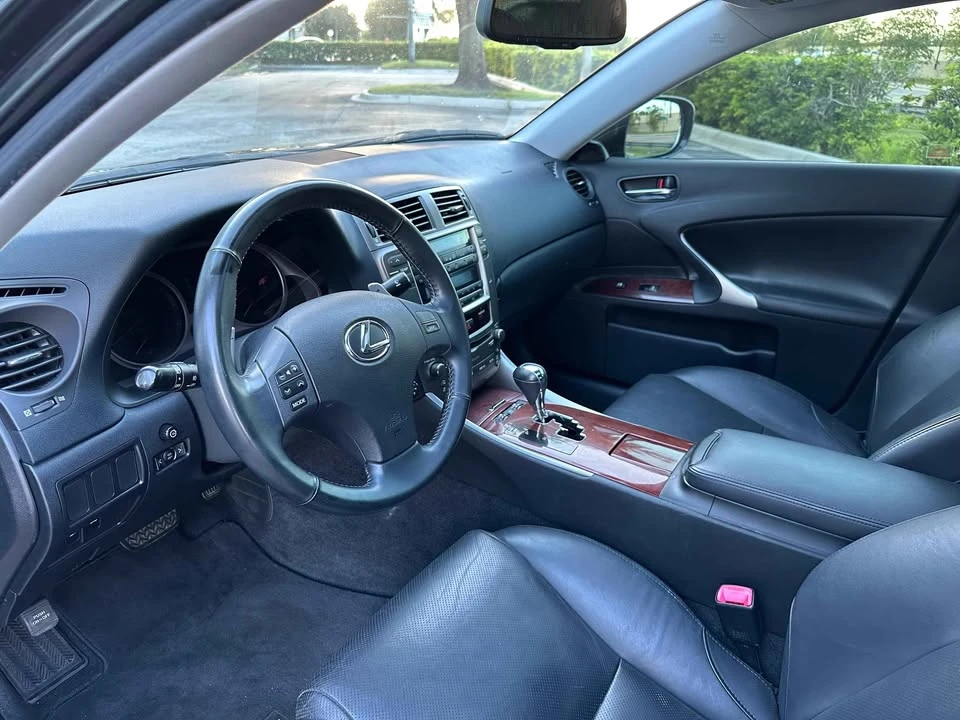 2007 Lexus IS 2nd Gen - Image 12 of 17