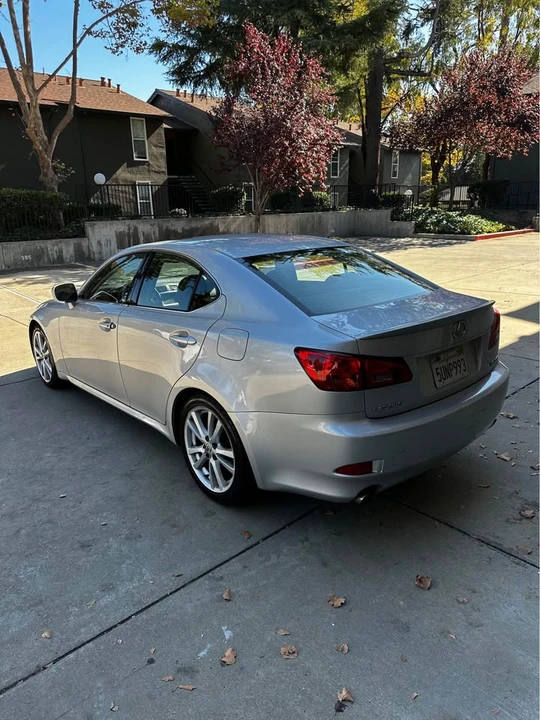 2007 Lexus IS 2nd Gen - Image 4 of 6