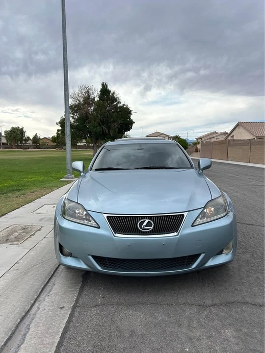 2007 Lexus IS 2nd Gen - Image 4 of 9