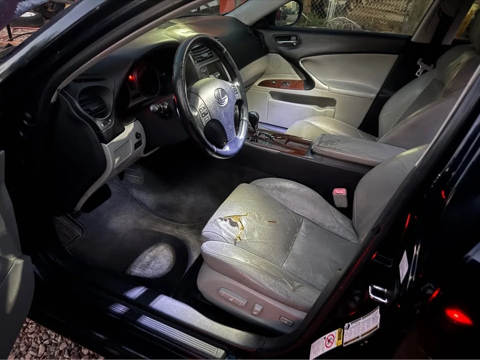 2007 Lexus IS 2nd Gen - Image 14 of 17