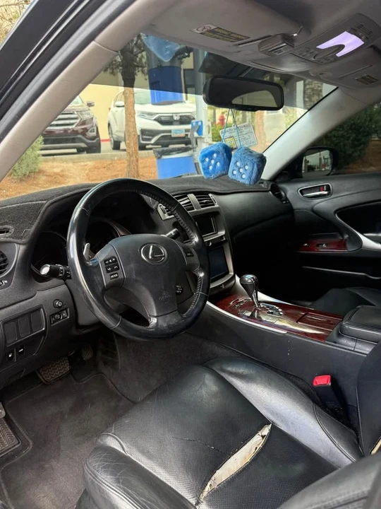 2007 Lexus IS 2nd Gen - Image 9 of 11
