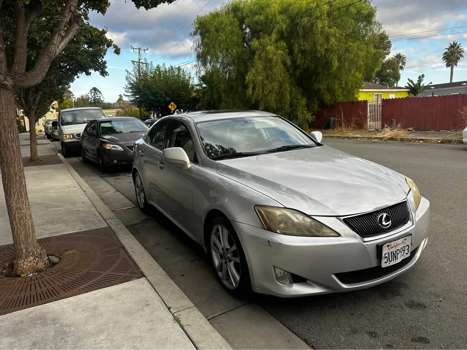 2007 Lexus IS 2nd Gen - Image 2 of 6