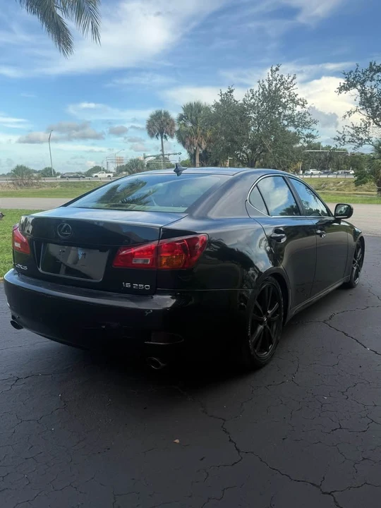 2007 Lexus IS 2nd Gen - Image 3 of 5
