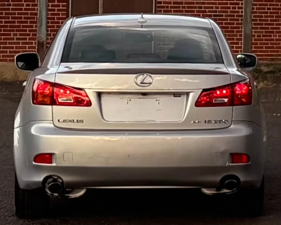 2007 Lexus IS 2nd Gen - Image 7 of 18
