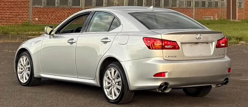 2007 Lexus IS 2nd Gen - Image 6 of 18
