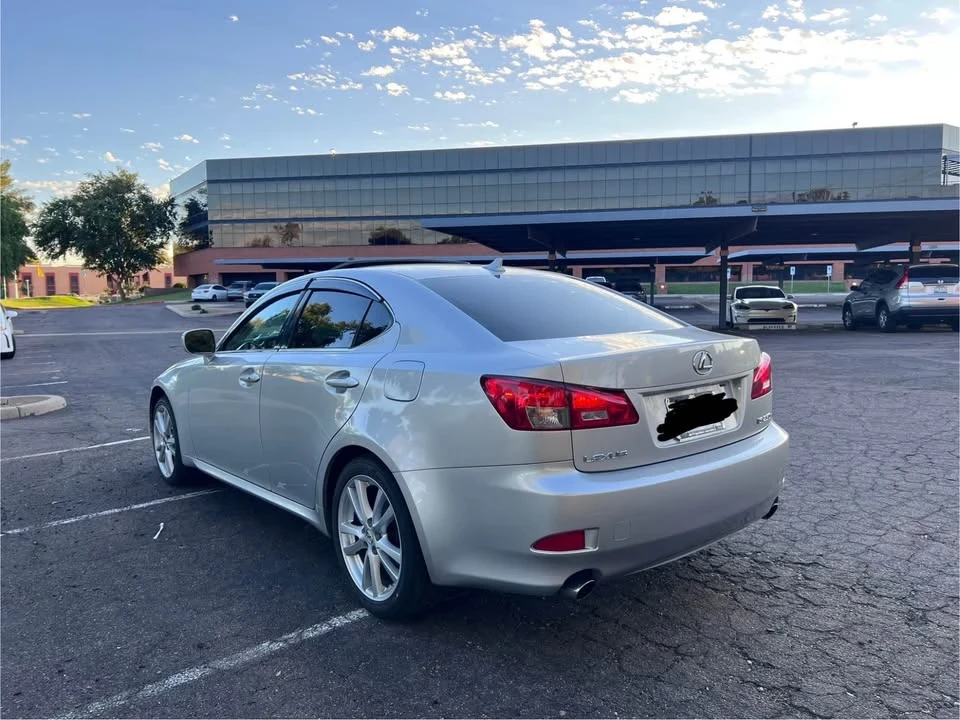 2007 Lexus IS 2nd Gen - Image 8 of 17