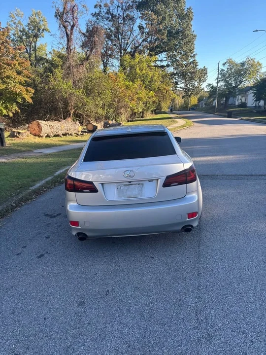 2007 Lexus IS 2nd Gen - Image 6 of 8
