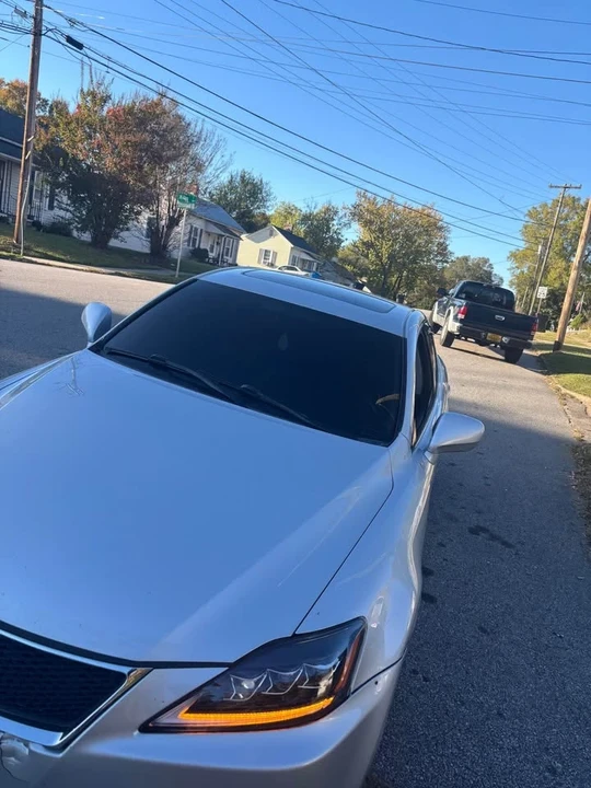 2007 Lexus IS 2nd Gen - Image 2 of 8