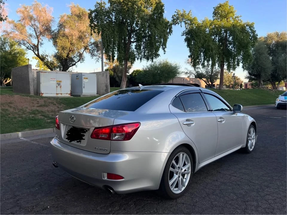 2007 Lexus IS 2nd Gen - Image 9 of 17