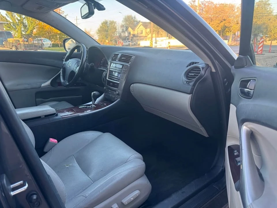 2007 Lexus IS 2nd Gen - Image 6 of 12