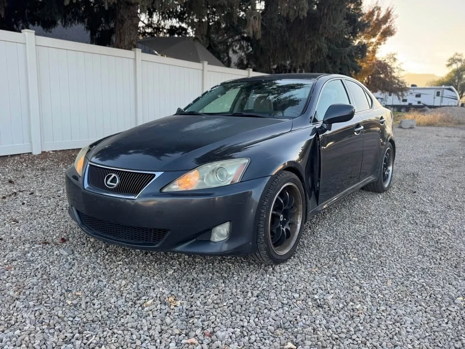 2007 Lexus IS 2nd Gen - Image 4 of 12