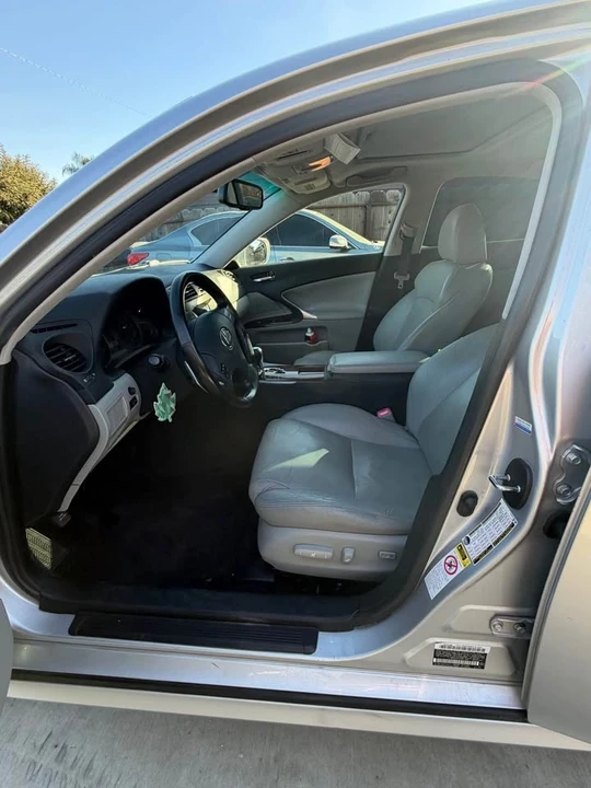 2007 Lexus IS 2nd Gen - Image 8 of 13