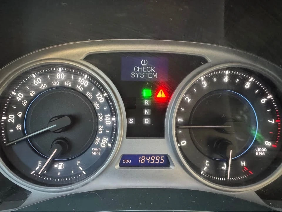 2007 Lexus IS 2nd Gen - Image 10 of 12
