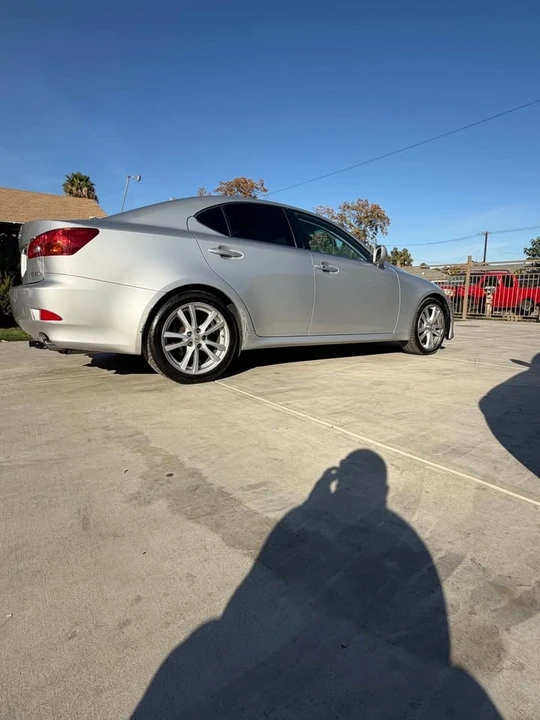 2007 Lexus IS 2nd Gen - Image 4 of 13