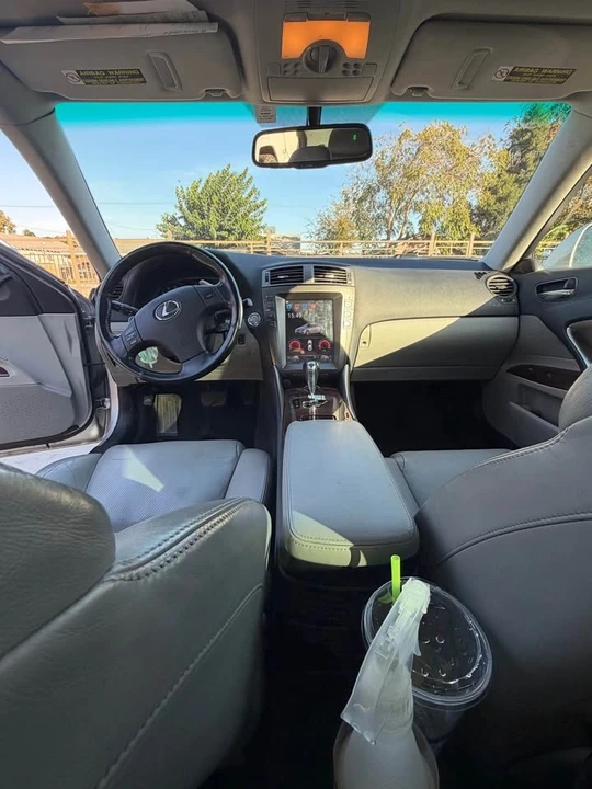 2007 Lexus IS 2nd Gen - Image 12 of 13