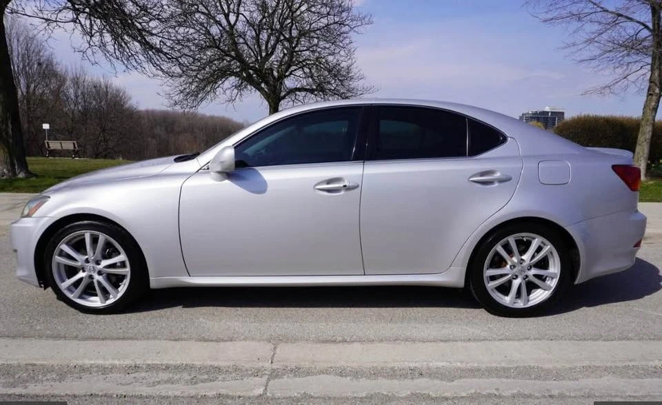 2007 Lexus IS 2nd Gen - Image 2 of 9