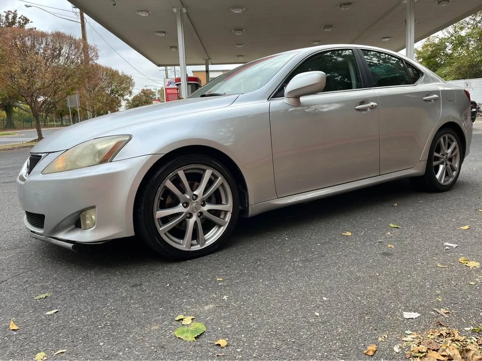 2007 Lexus IS 2nd Gen - Image 2 of 8