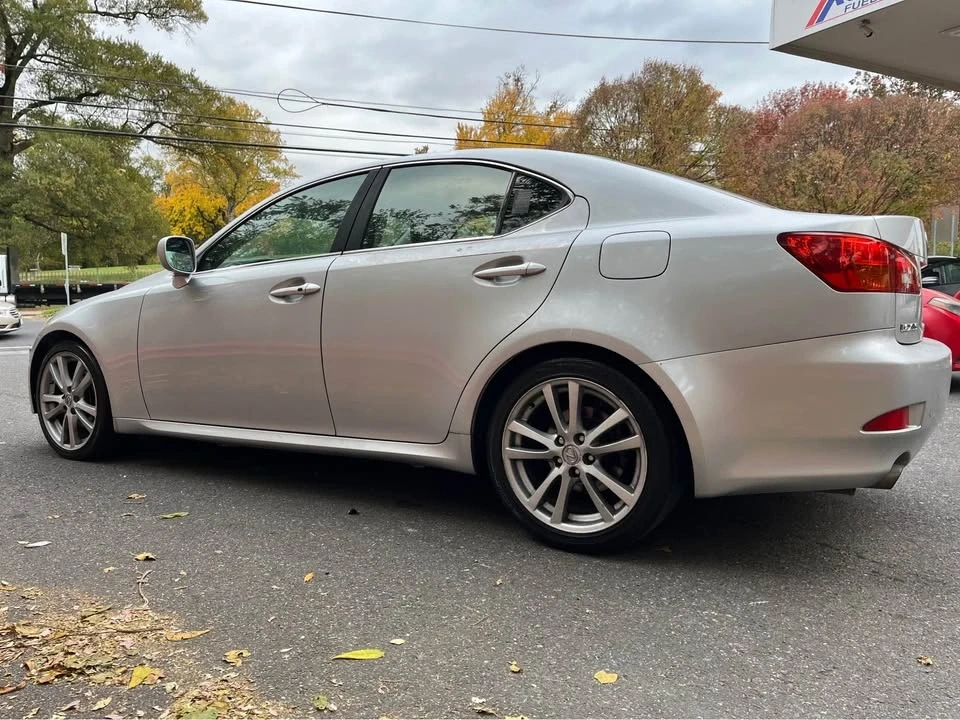 2007 Lexus IS 2nd Gen - Image 4 of 8