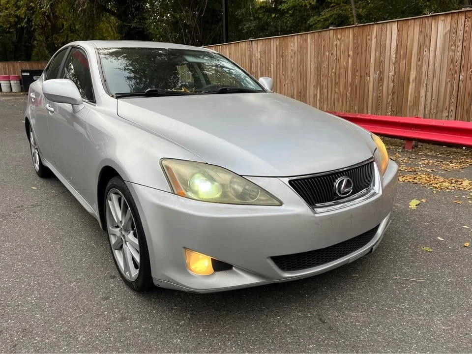 2007 Lexus IS 2nd Gen - Image 5 of 8
