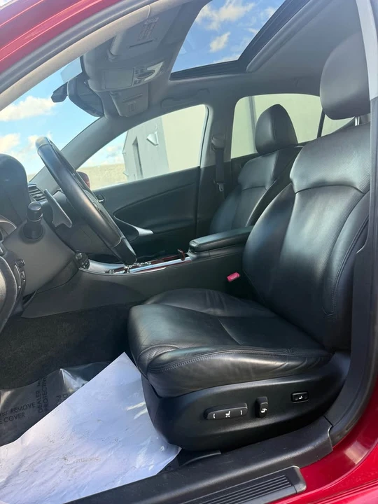 2007 Lexus IS 2nd Gen - Image 10 of 13
